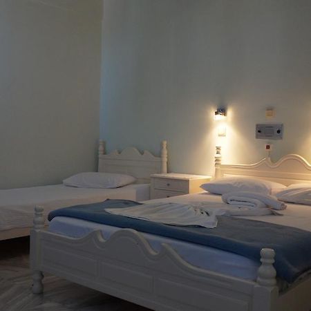 Amanda Hotel Karlovassi Bagian luar foto