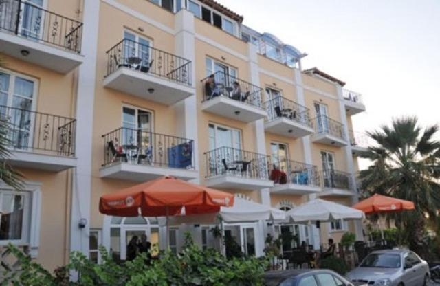 Amanda Hotel Karlovassi Bagian luar foto